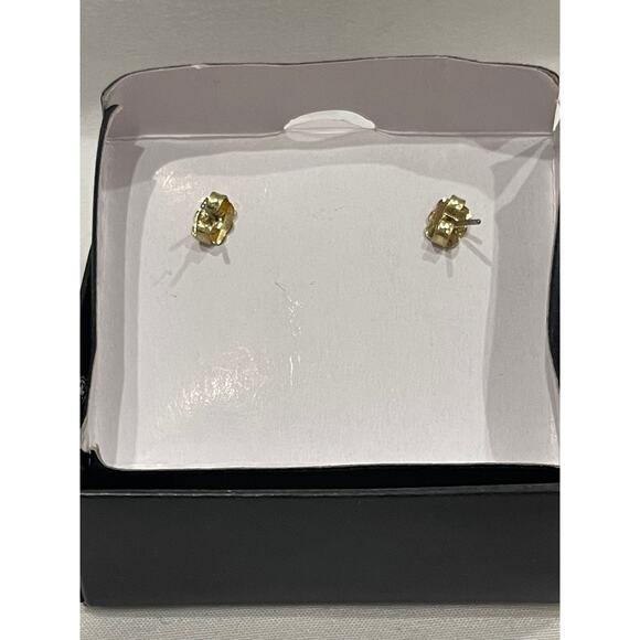 Vintage Lovely Pink Square Studs - Picture 3 of 5